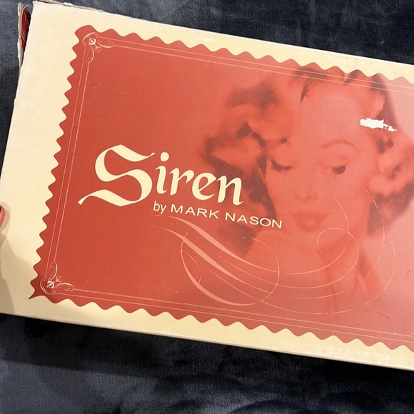 Vintage Looking / Rustic Cowgirl Boots - Picture 12 of 13